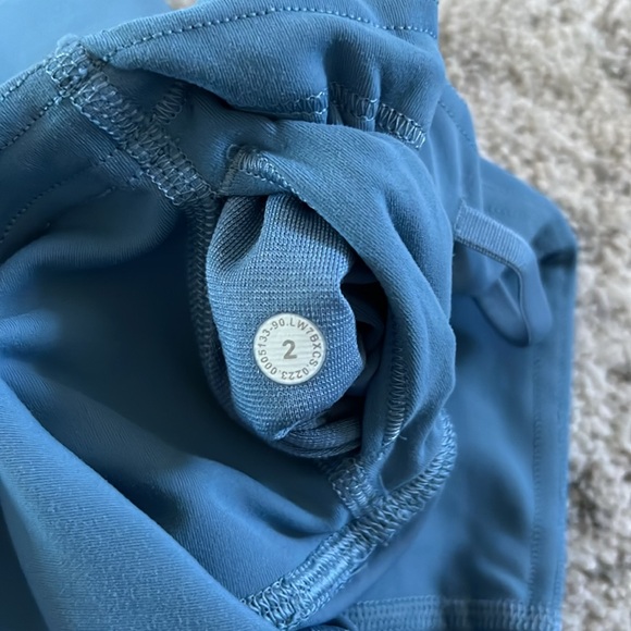 Lululemon wunder train contour fit high-rise short 4” - Picture 3 of 4